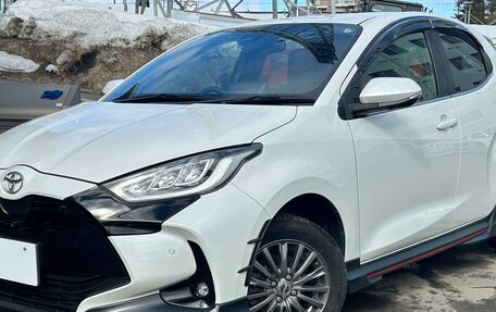 Toyota Yaris, 2023 год, 1 250 000 рублей, 1 фотография