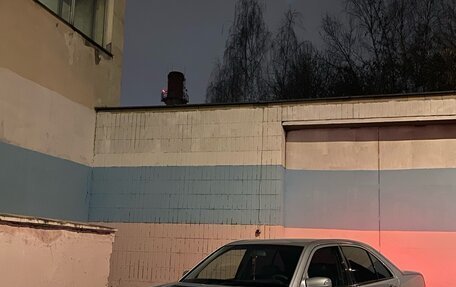 Mercedes-Benz E-Класс, 2001 год, 550 000 рублей, 1 фотография