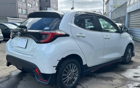 Toyota Yaris, 2023 год, 1 250 000 рублей, 6 фотография
