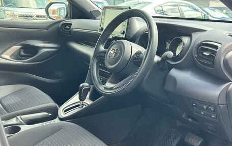 Toyota Yaris, 2023 год, 1 250 000 рублей, 12 фотография