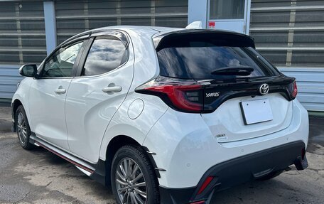 Toyota Yaris, 2023 год, 1 250 000 рублей, 8 фотография