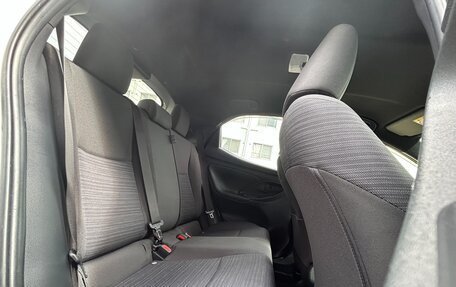 Toyota Yaris, 2023 год, 1 250 000 рублей, 18 фотография