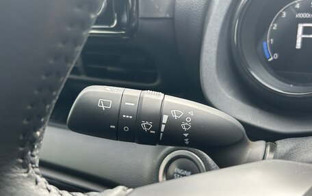 Toyota Yaris, 2023 год, 1 250 000 рублей, 24 фотография