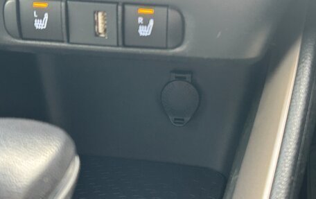 Toyota Yaris, 2023 год, 1 250 000 рублей, 35 фотография