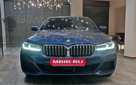 BMW 5 серия, 2021 год, 5 990 000 рублей, 3 фотография