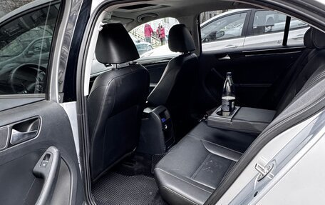 Volkswagen Jetta VI, 2015 год, 1 600 000 рублей, 10 фотография