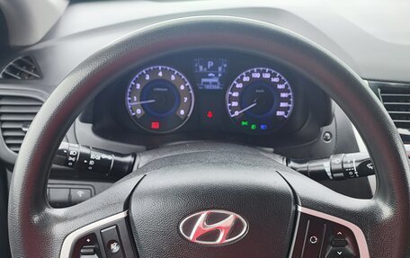 Hyundai Solaris II рестайлинг, 2012 год, 680 000 рублей, 16 фотография