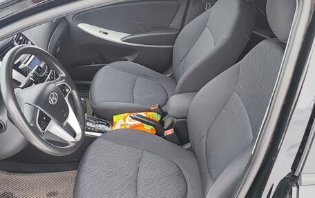 Hyundai Solaris II рестайлинг, 2012 год, 680 000 рублей, 21 фотография