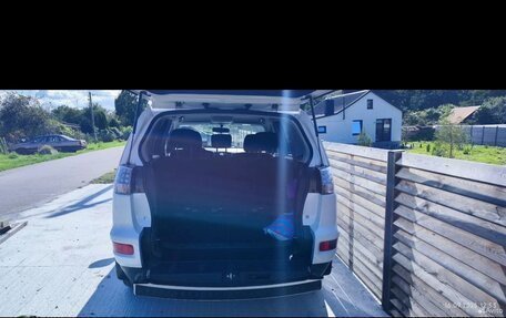 Mitsubishi Outlander III рестайлинг 3, 2011 год, 1 350 000 рублей, 5 фотография