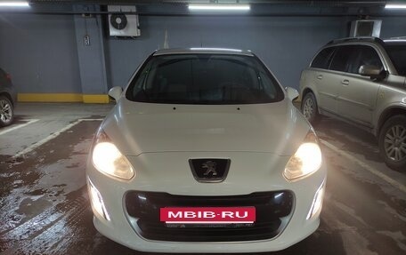 Peugeot 308 II, 2011 год, 525 000 рублей, 14 фотография