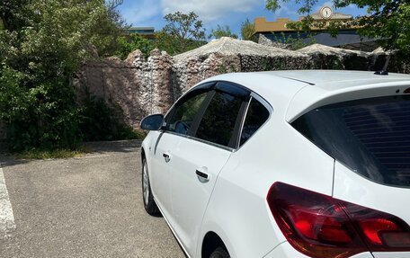 Opel Astra J, 2013 год, 825 000 рублей, 5 фотография