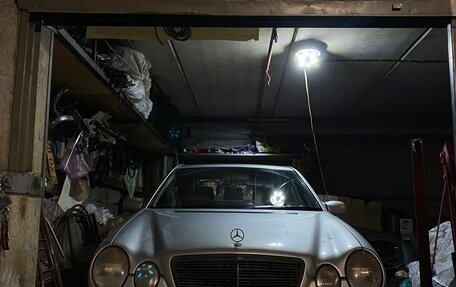 Mercedes-Benz E-Класс, 2001 год, 550 000 рублей, 6 фотография