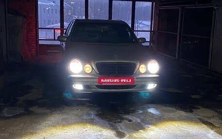 Mercedes-Benz E-Класс, 2001 год, 550 000 рублей, 7 фотография