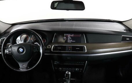 BMW 5 серия, 2011 год, 1 585 000 рублей, 11 фотография