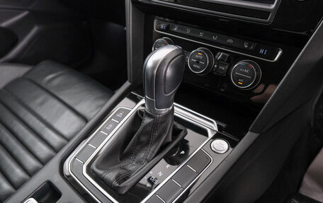 Volkswagen Passat B8 рестайлинг, 2015 год, 1 499 000 рублей, 17 фотография