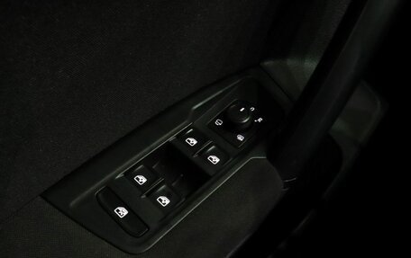 Volkswagen Tiguan II, 2020 год, 3 270 000 рублей, 12 фотография