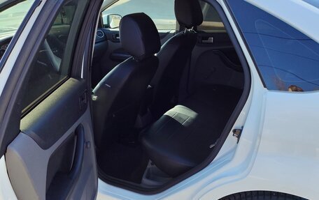 Ford Focus II рестайлинг, 2011 год, 685 000 рублей, 19 фотография