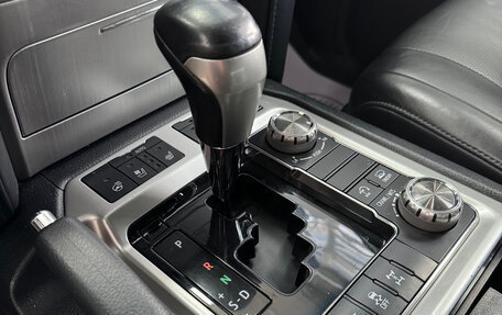 Toyota Land Cruiser 200, 2016 год, 6 000 000 рублей, 12 фотография