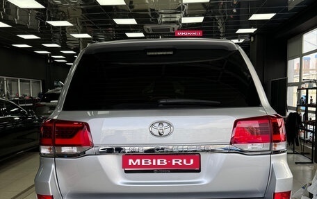 Toyota Land Cruiser 200, 2016 год, 6 000 000 рублей, 8 фотография