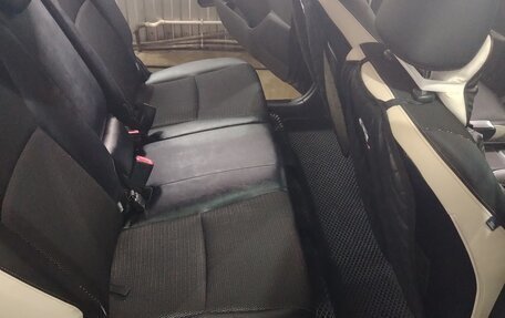 Toyota Wish II, 2014 год, 1 670 000 рублей, 24 фотография