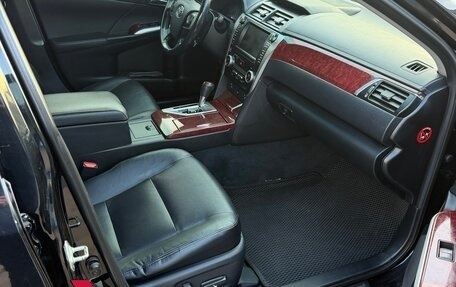 Toyota Camry, 2011 год, 1 370 000 рублей, 10 фотография