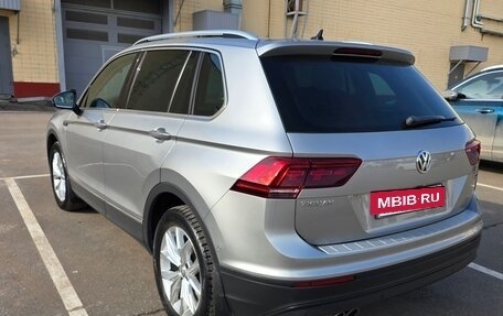 Volkswagen Tiguan II, 2018 год, 2 900 000 рублей, 5 фотография