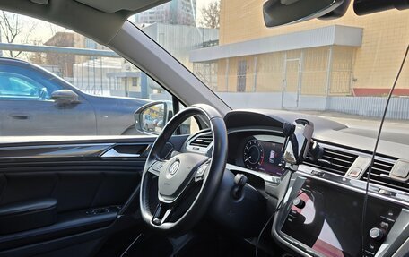 Volkswagen Tiguan II, 2018 год, 2 900 000 рублей, 7 фотография