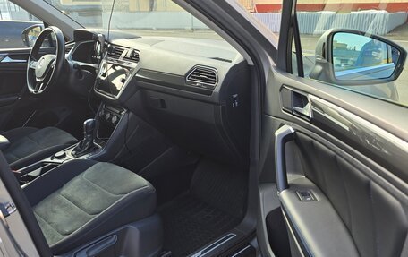 Volkswagen Tiguan II, 2018 год, 2 900 000 рублей, 9 фотография