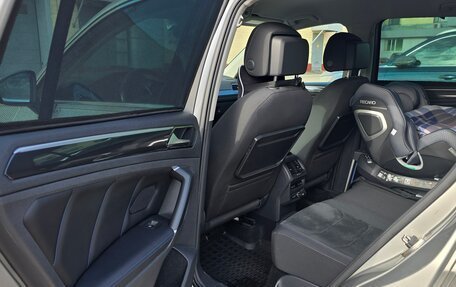 Volkswagen Tiguan II, 2018 год, 2 900 000 рублей, 8 фотография