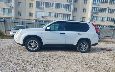 Nissan X-Trail, 2011 год, 950 000 рублей, 24 фотография