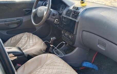 Hyundai Accent II, 2005 год, 200 000 рублей, 2 фотография