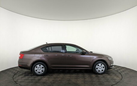 Skoda Octavia, 2019 год, 1 910 000 рублей, 4 фотография