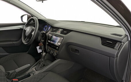 Skoda Octavia, 2019 год, 1 910 000 рублей, 11 фотография