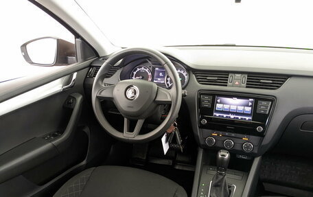 Skoda Octavia, 2019 год, 1 910 000 рублей, 25 фотография