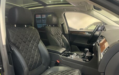 Volkswagen Touareg III, 2017 год, 2 749 000 рублей, 9 фотография
