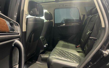 Volkswagen Touareg III, 2017 год, 2 749 000 рублей, 7 фотография