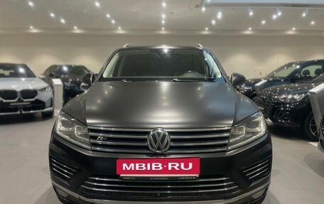 Volkswagen Touareg III, 2017 год, 2 749 000 рублей, 2 фотография