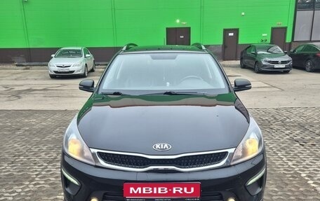 KIA Rio IV, 2018 год, 1 630 000 рублей, 4 фотография