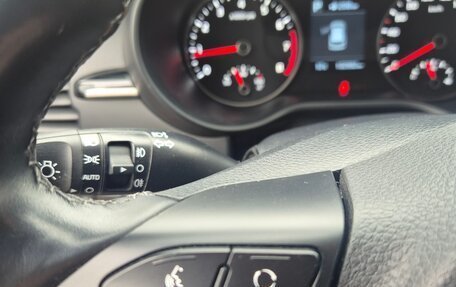 KIA Rio IV, 2018 год, 1 630 000 рублей, 12 фотография