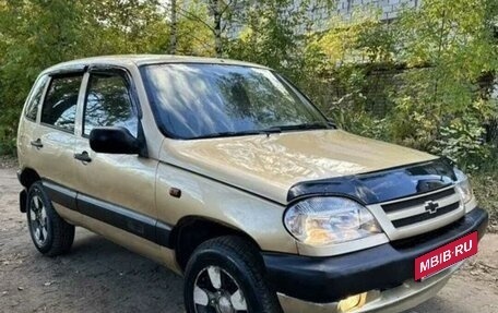 Chevrolet Niva I рестайлинг, 2005 год, 295 000 рублей, 2 фотография