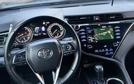 Toyota Camry, 2021 год, 3 300 000 рублей, 7 фотография