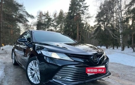 Toyota Camry, 2021 год, 3 300 000 рублей, 3 фотография
