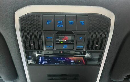 Toyota Land Cruiser, 2022 год, 8 990 000 рублей, 19 фотография