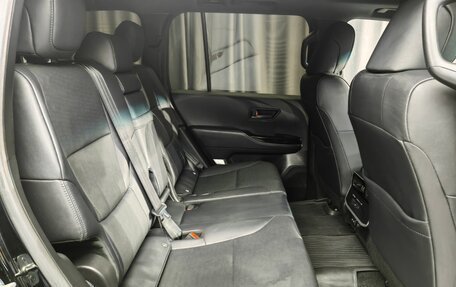 Toyota Land Cruiser, 2022 год, 8 990 000 рублей, 25 фотография