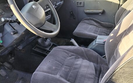 Toyota Land Cruiser 70, 1991 год, 690 000 рублей, 4 фотография