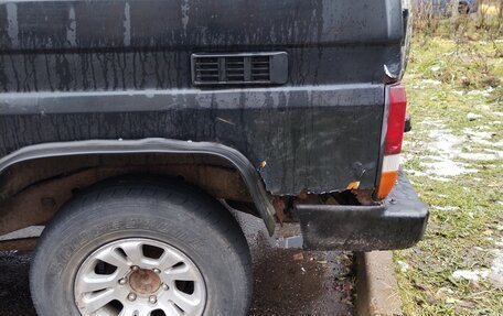 Toyota Land Cruiser 70, 1991 год, 690 000 рублей, 10 фотография