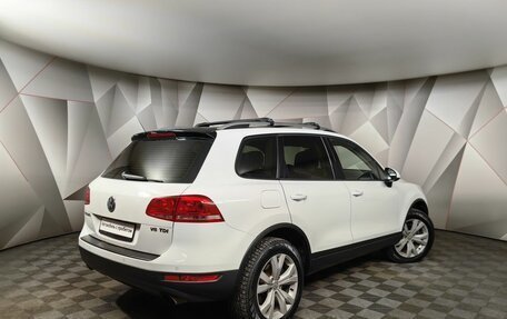 Volkswagen Touareg III, 2013 год, 2 043 000 рублей, 2 фотография