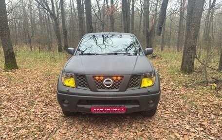 Nissan Navara (Frontier), 2007 год, 990 000 рублей, 1 фотография