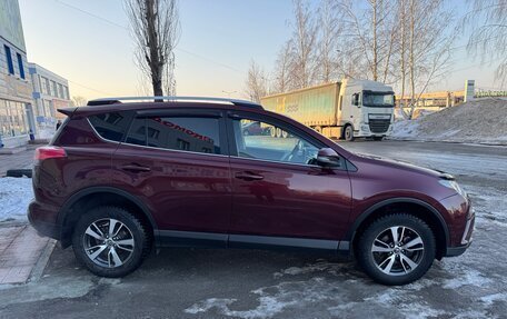 Toyota RAV4, 2018 год, 2 690 000 рублей, 3 фотография