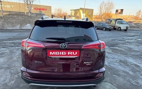 Toyota RAV4, 2018 год, 2 690 000 рублей, 5 фотография